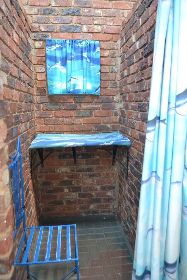 Change and shower area
