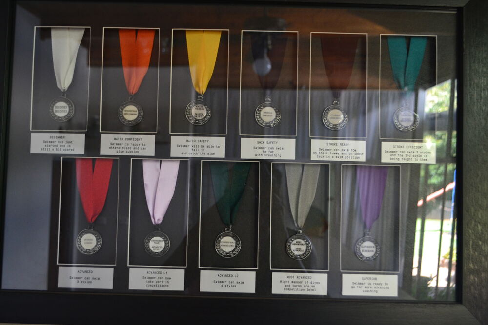 Progress medals awarded to Mariaan Swim School learners